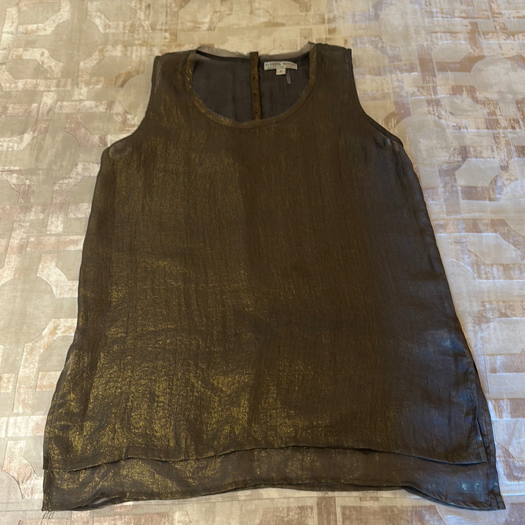 Alberto Makali Top